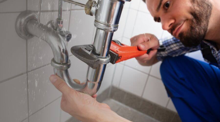 Professional same day plumber in Stockdale, TX